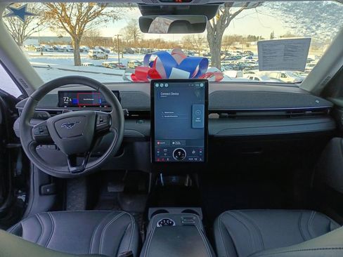 Used 2021 Ford Mustang Mach-E Premium image 12