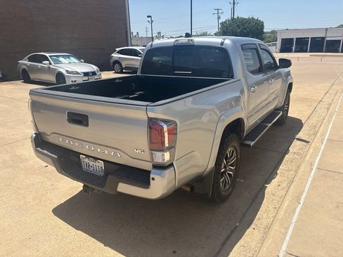 Used 2023 Toyota Tacoma TRD Sport w/ Technology Package AWD/4WD image 10