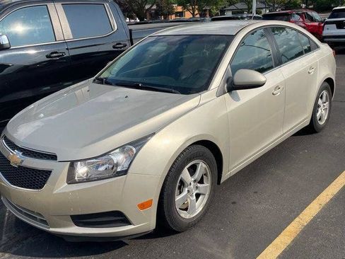 Used 2013 Chevrolet Cruze LT FWD image 1