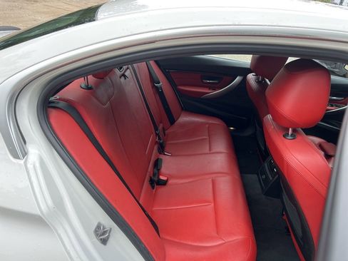 Used 2017 BMW 330i Sedan image 9