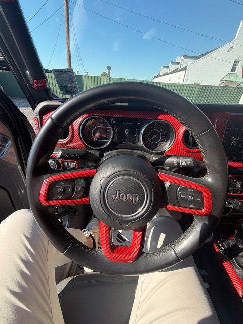 Used 2021 Jeep Gladiator Sport AWD/4WD image 15