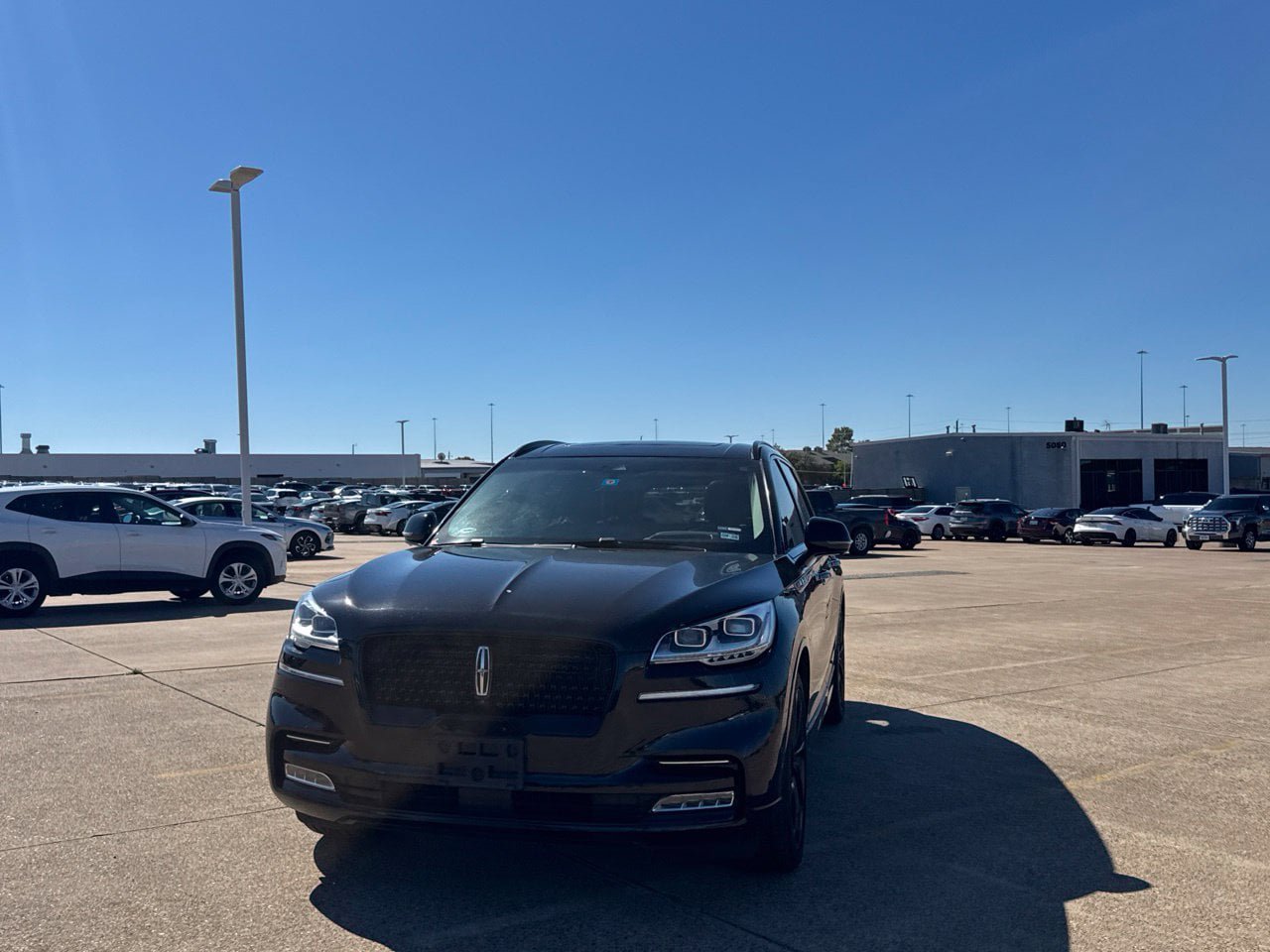 Used 2023 Lincoln Aviator Reserve w/ Equipment Group 201A RWD image 8