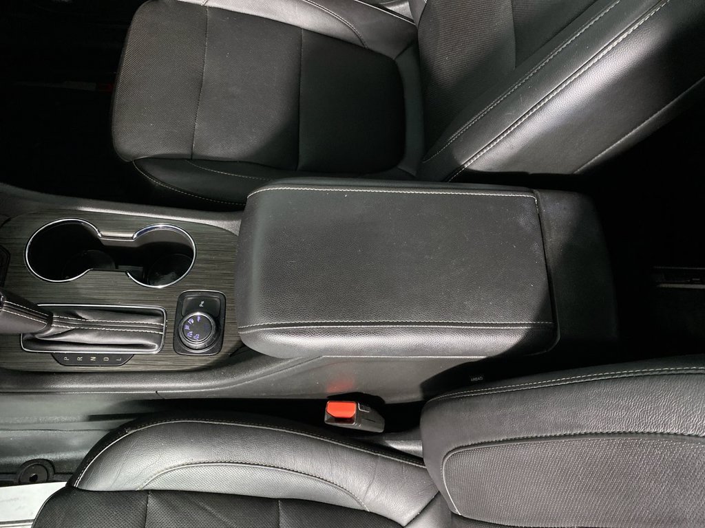 Certified 2019 GMC Acadia SLT w/ Black Edition AWD/4WD image 20