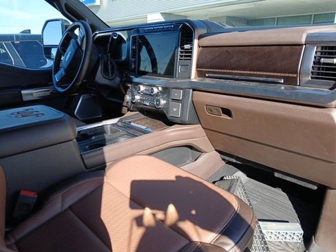 Used 2024 Ford F450 King Ranch w/ FX4 Off-Road Package image 12