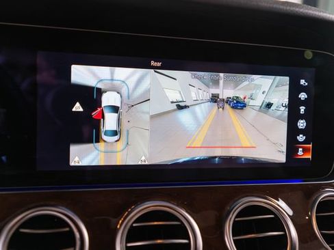 Certified 2022 Mercedes-Benz E 350 4MATIC Sedan image 27