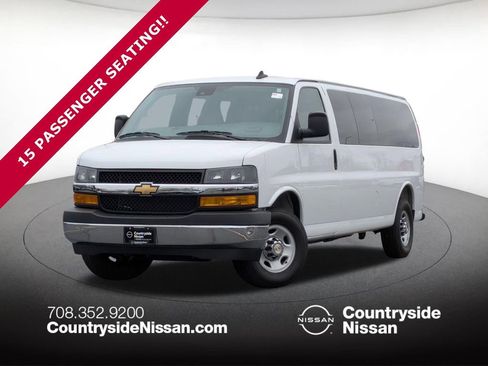 Used 2025 Chevrolet Express 3500 LT w/ LT Preferred Equipment Group RWD image 1