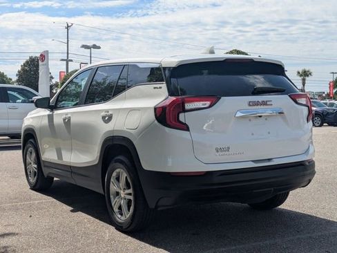 Used 2024 GMC Terrain SLE FWD image 5
