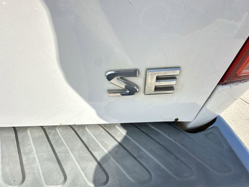 Used 2005 Nissan Frontier SE w/ (P01) Power Pkg image 28