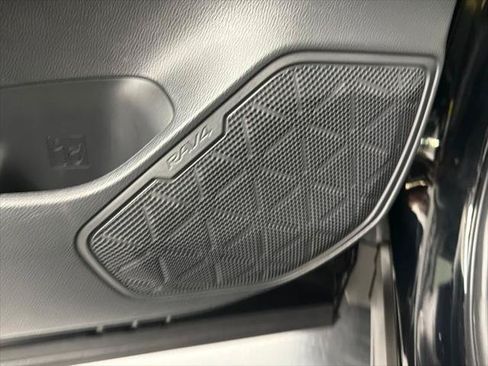 Certified 2025 Toyota RAV4 XLE AWD/4WD image 21