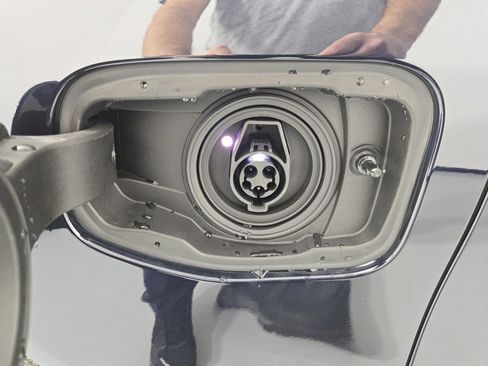 New 2026 BMW M5 w/ Executive Package image 25