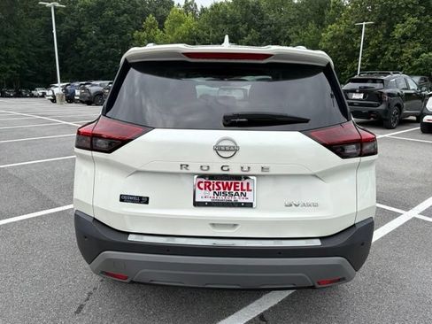 Certified 2023 Nissan Rogue SV w/ SV Premium B Package AWD/4WD image 6