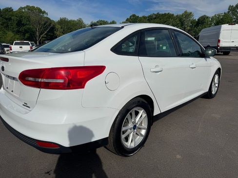 Used 2016 Ford Focus SE FWD image 11