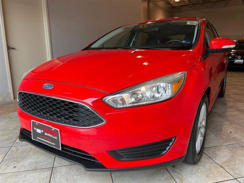Used 2015 Ford Focus SE image 30