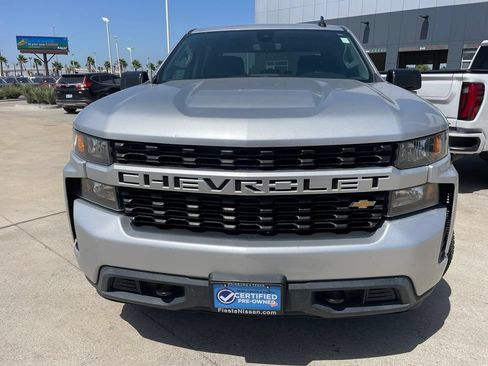 Used 2021 Chevrolet Silverado 1500 Custom w/ Safety Confidence Package RWD image 2