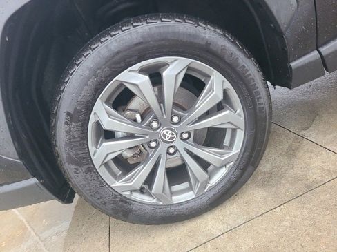 Used 2024 Toyota RAV4 XLE Premium image 12