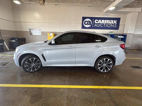 Used 2018 BMW X6 xDrive50i AWD/4WD image 7