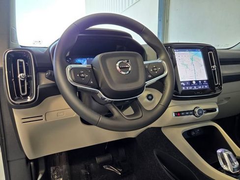 New 2026 Volvo XC40 B5 Plus w/ Protection Package Premier AWD/4WD image 11