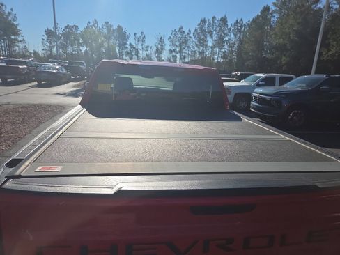 Used 2023 Chevrolet Silverado 1500 Custom image 11