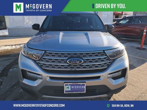Used 2023 Ford Explorer Limited image 7