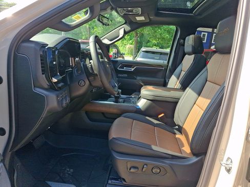 New 2026 Chevrolet Silverado 1500 High Country AWD/4WD image 13