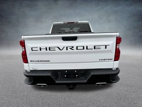 Used 2023 Chevrolet Silverado 1500 Custom Trail Boss w/ LPO, Dark Essentials Package image 11
