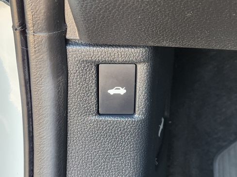 Certified 2023 Honda Accord Touring image 26