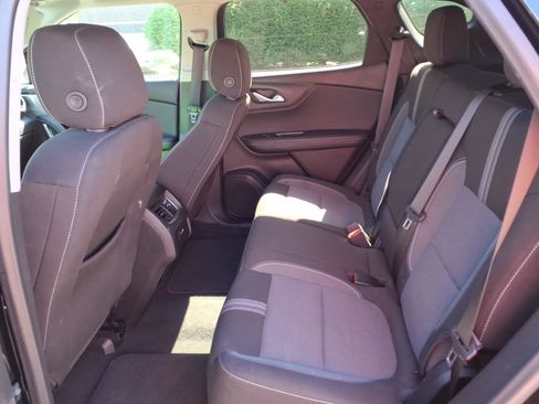 Used 2025 Chevrolet Blazer LT FWD image 26
