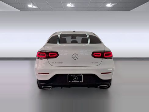 Used 2023 Mercedes-Benz GLC 300 4MATIC Coupe image 9