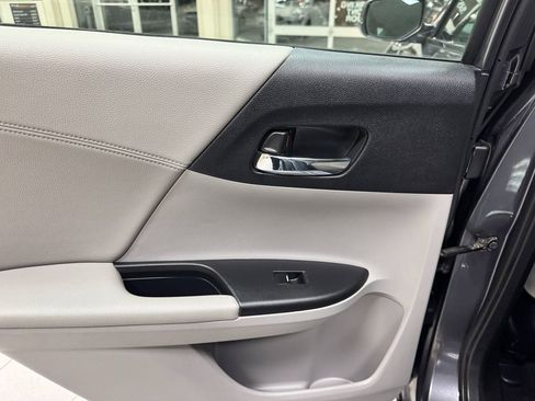 Used 2013 Honda Accord EX-L image 42