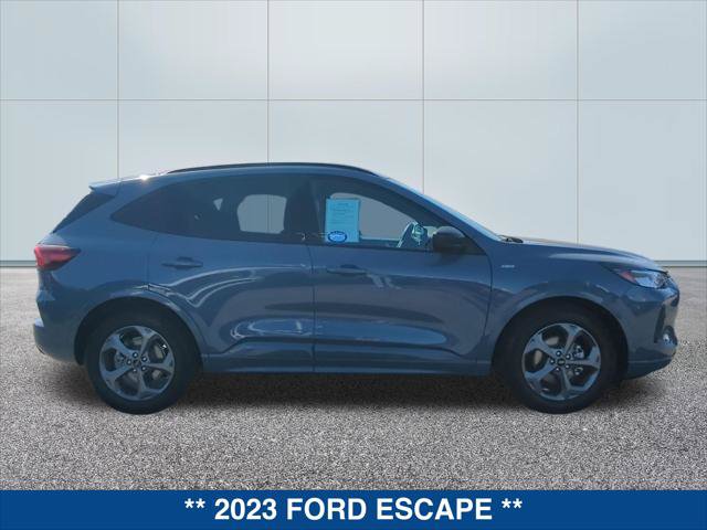 Certified 2023 Ford Escape ST-Line w/ Tech Pack #1 FWD image 6
