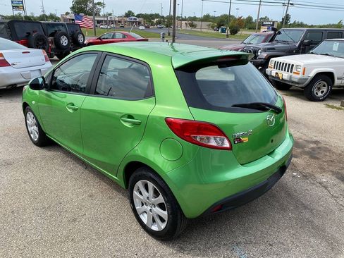 Used 2011 MAZDA MAZDA2 Touring FWD image 5