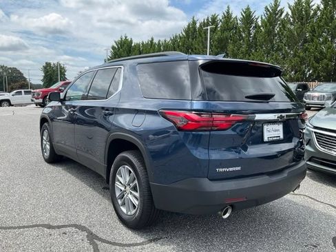 Used 2023 Chevrolet Traverse LT FWD image 5