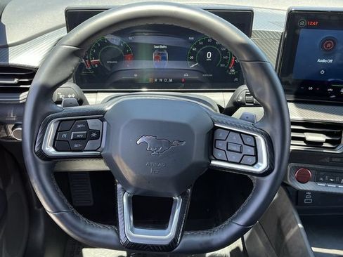 Used 2025 Ford Mustang GT RWD image 12