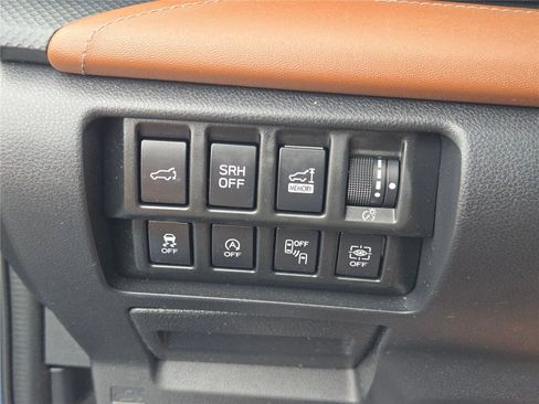 Used 2021 Subaru Forester Touring image 29