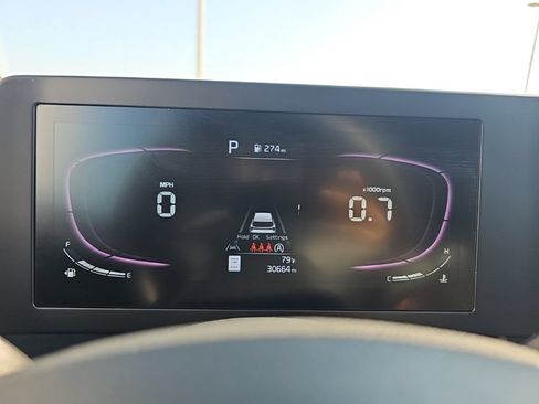 Used 2025 Kia Sportage LX FWD image 27