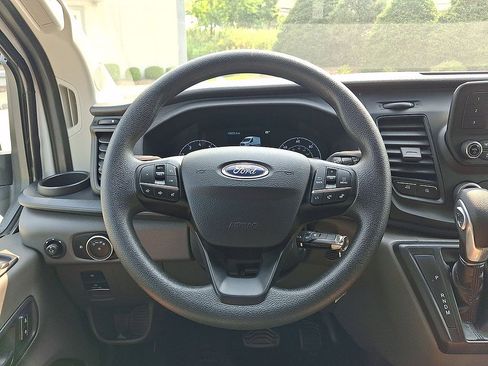Certified 2025 Ford Transit 250 Low Roof w/ Exterior Upgrade Package RWD image 16