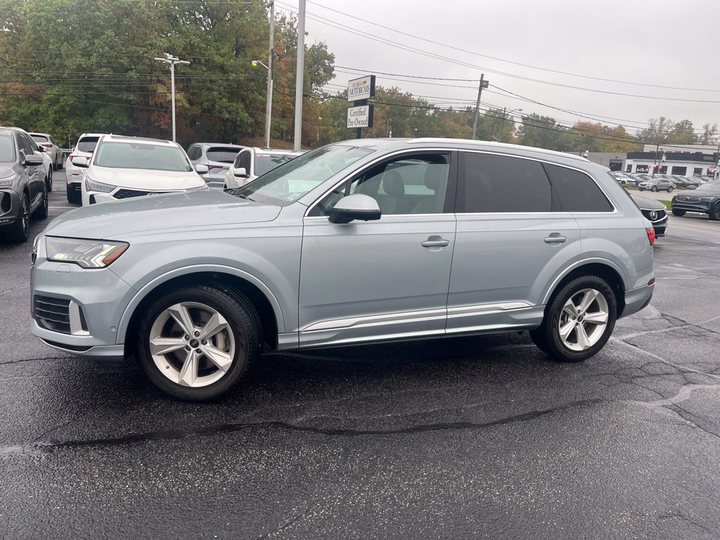 Used 2023 Audi Q7 2.0T Premium Plus w/ Premium Plus Package AWD/4WD image 2