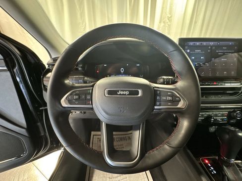 Used 2022 Jeep Compass Trailhawk w/ Trailhawk Elite Group image 24