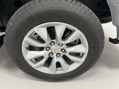 New 2026 Chevrolet Silverado 1500 Custom AWD/4WD image 5