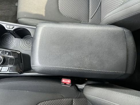 Used 2023 Kia Sportage LX image 23