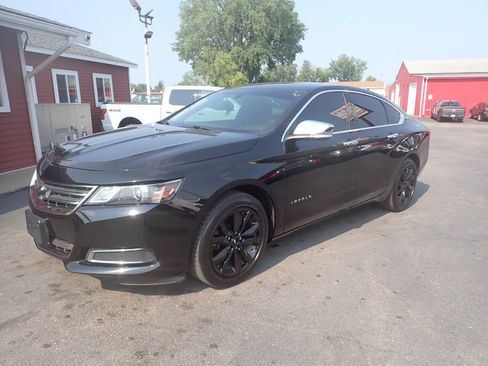 Used 2016 Chevrolet Impala LT FWD image 3