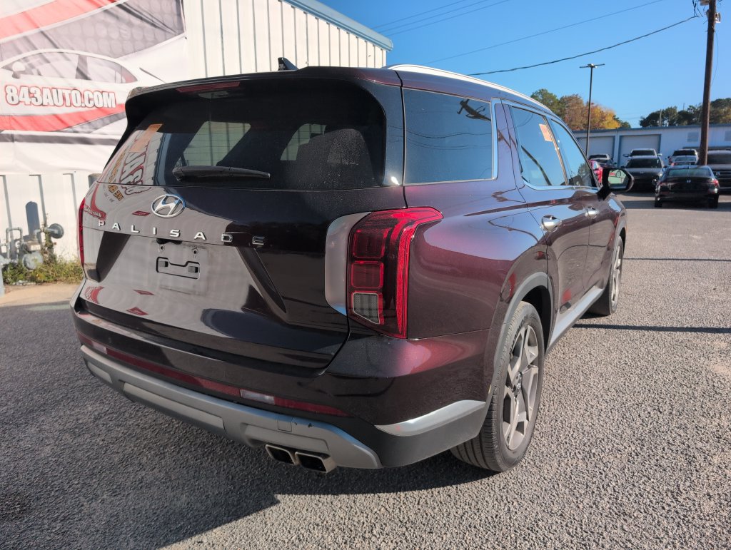 Used 2024 Hyundai Palisade Limited FWD image 8