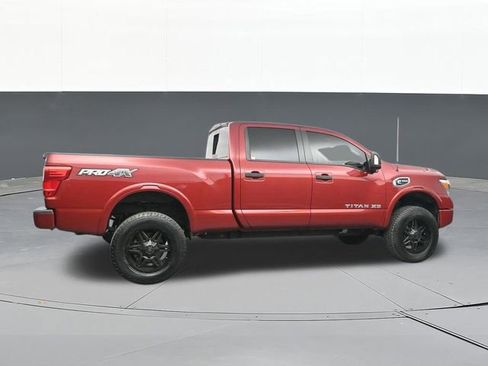 Used 2018 Nissan Titan PRO-4X w/ Pro-4x Convenience Package AWD/4WD image 17