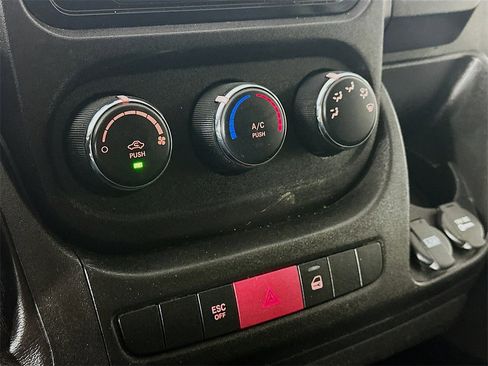 Used 2021 RAM ProMaster 2500 image 18