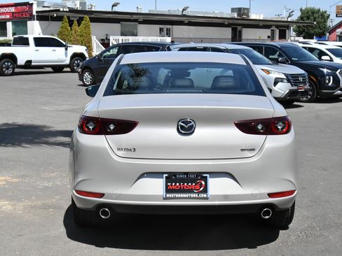 Used 2024 MAZDA MAZDA3 s FWD image 7