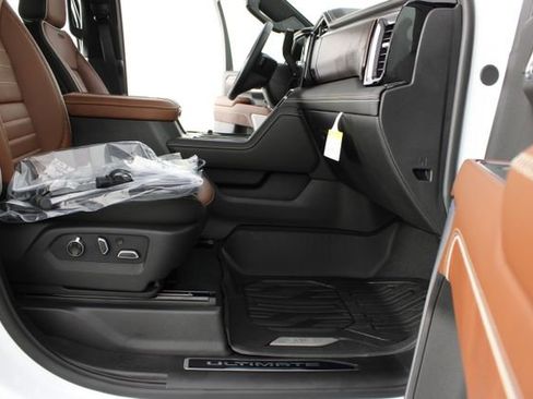 New 2026 GMC Sierra 3500 Denali Ultimate AWD/4WD image 26