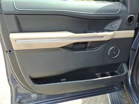 Certified 2023 Ford Expedition Limited AWD/4WD image 17