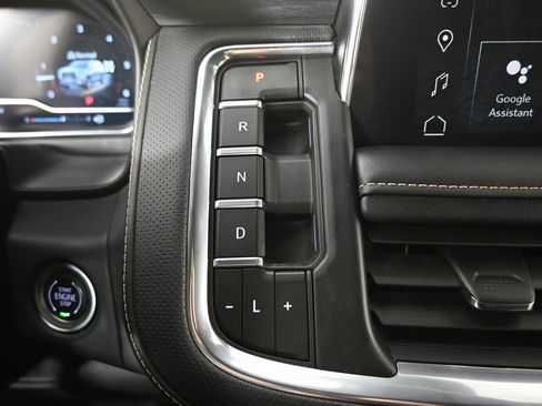 Used 2024 GMC Yukon SLT image 33