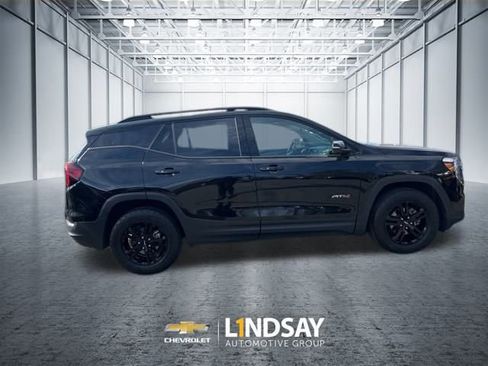 Used 2022 GMC Terrain AT4 w/ Infotainment Package II image 22