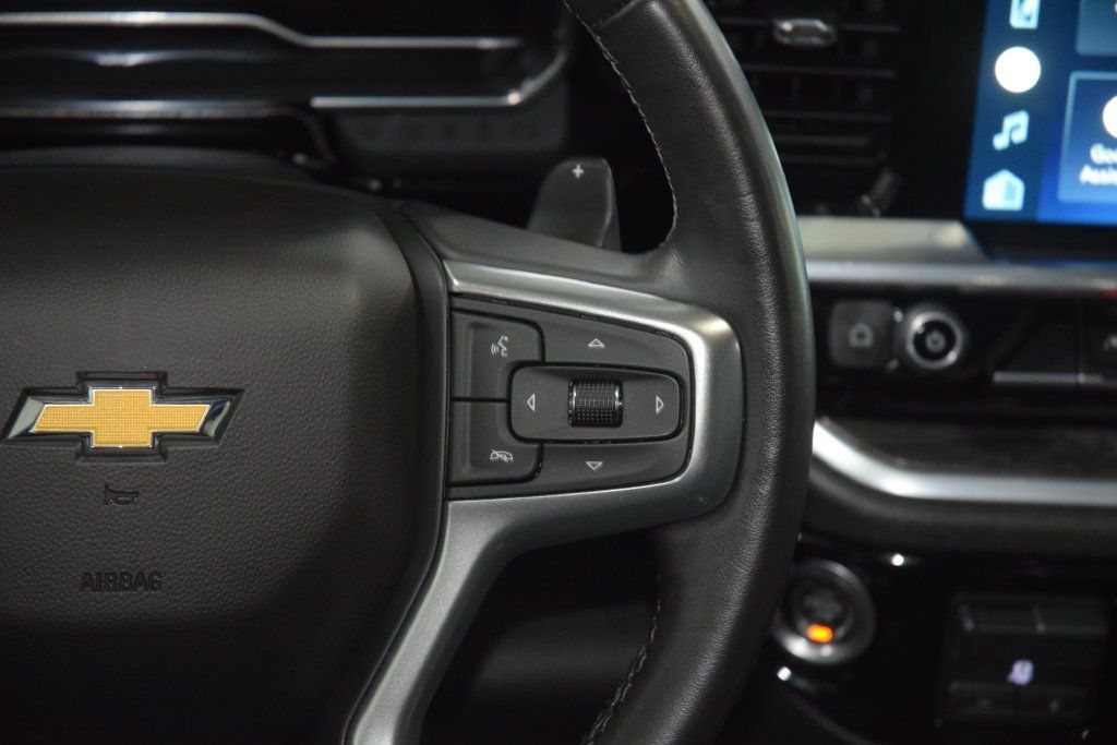 Used 2022 Chevrolet Silverado 1500 LTZ AWD/4WD image 38